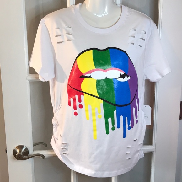 Tops - ON FIRE graphic multi color tee size XL